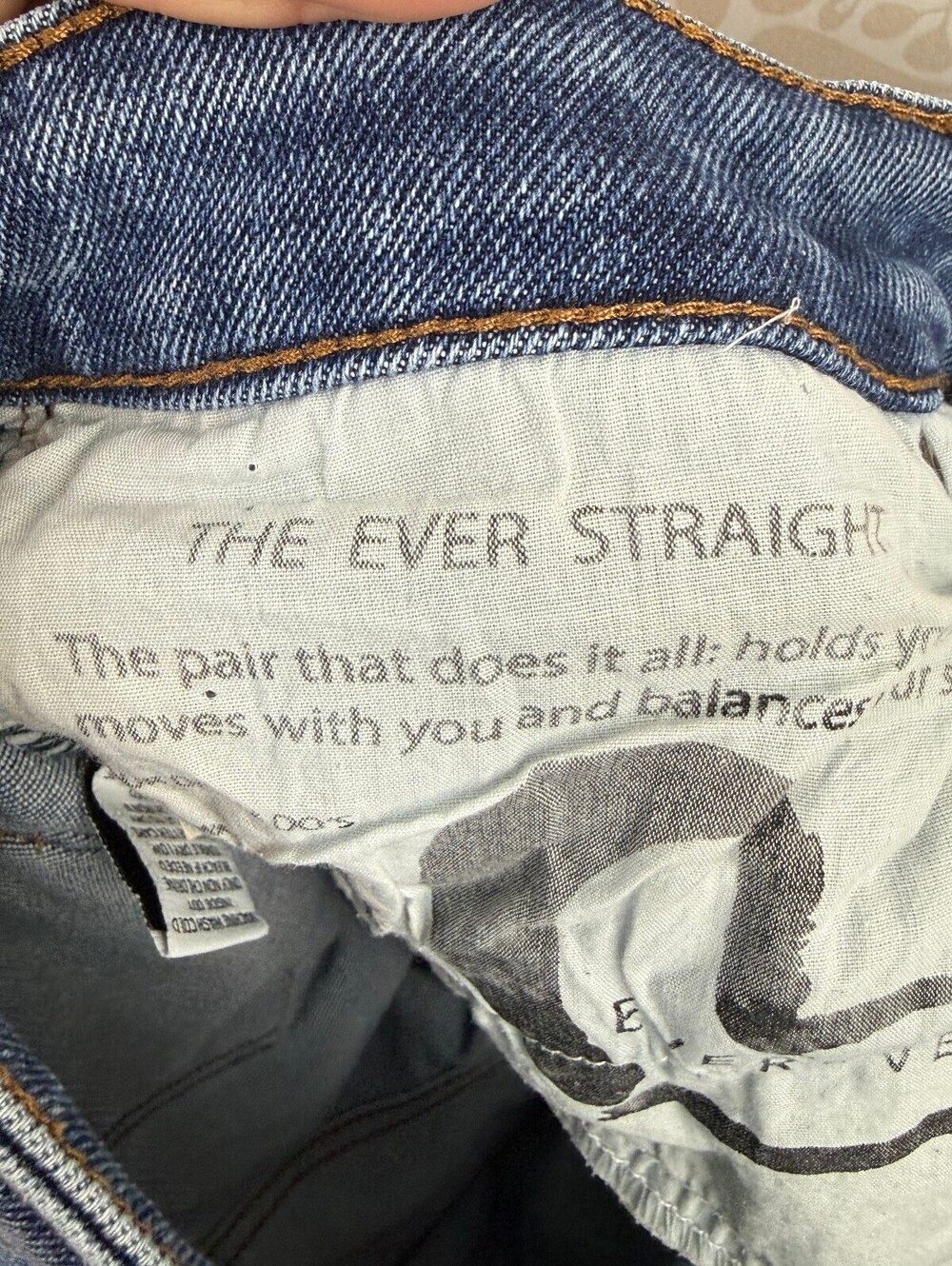 Evereve The Ever Straight High Rise Raw Hem Denim Jean - Size - 27 - Picture 6 of 9